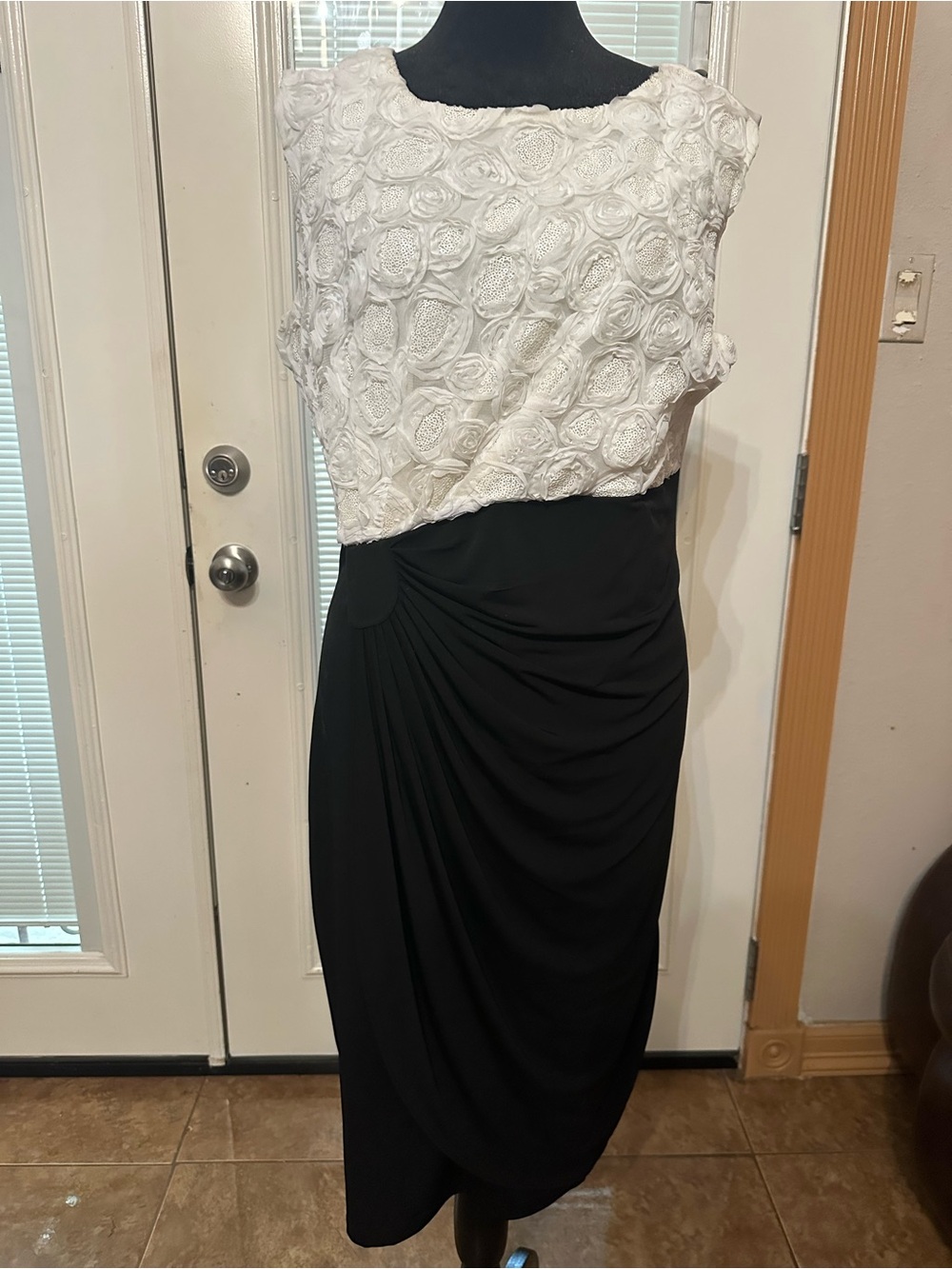 Enfocus Studio White Rosette Bodice & Black Draped Midi Dress